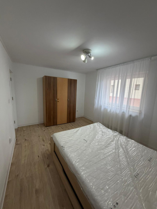 Casă individuală modernă de închiriat – zona Craiovei, Pitești