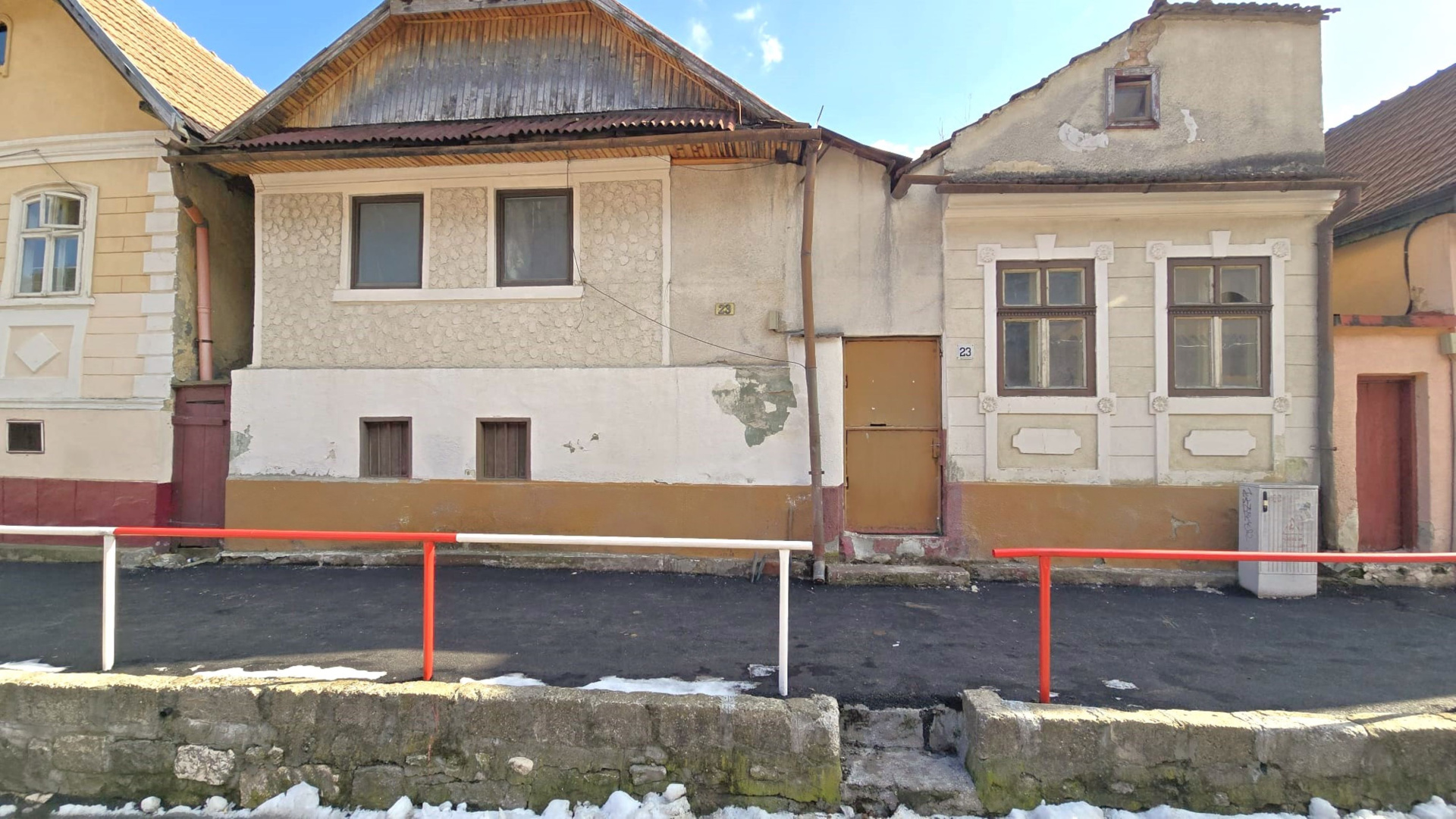 Casă cu potențial în Schei – cu front la două străzi | Strada Egalității